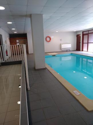 Joli Appartement T2 Dans Residence Avec Piscine, Hammam Et Parking Gratuits Каркасон Екстериор снимка