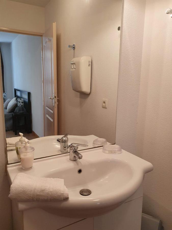 Joli Appartement T2 Dans Residence Avec Piscine, Hammam Et Parking Gratuits Каркасон Екстериор снимка
