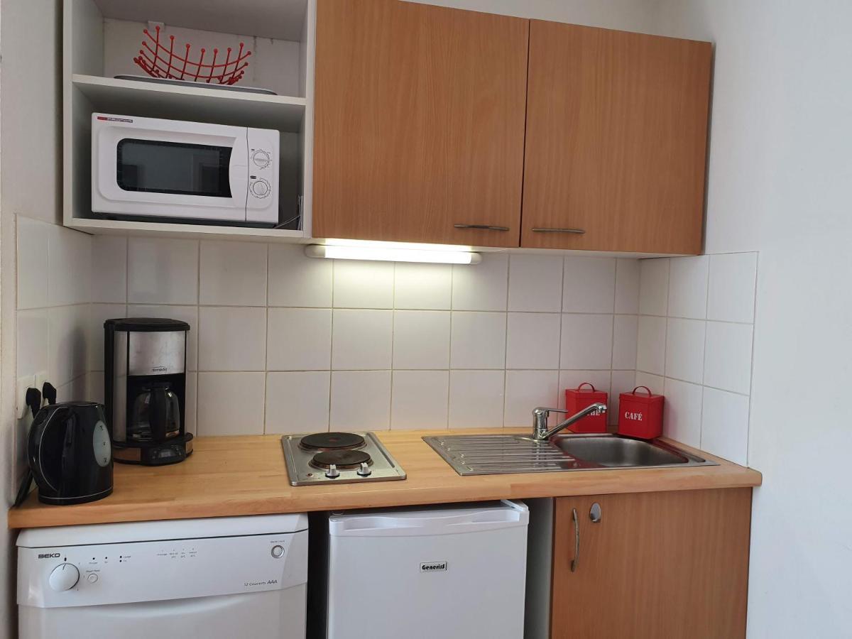 Joli Appartement T2 Dans Residence Avec Piscine, Hammam Et Parking Gratuits Каркасон Екстериор снимка