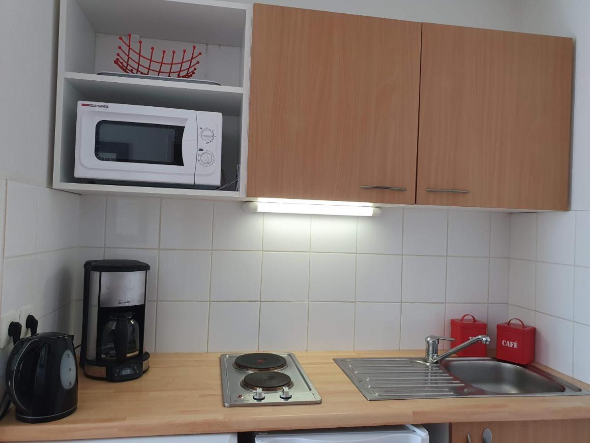 Joli Appartement T2 Dans Residence Avec Piscine, Hammam Et Parking Gratuits Каркасон Екстериор снимка